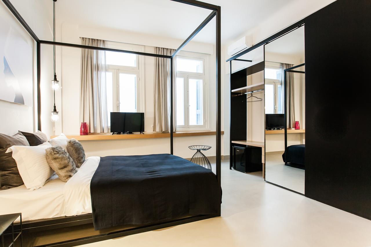 Monastiraki Suites By Livin Urbban Athens Exterior photo