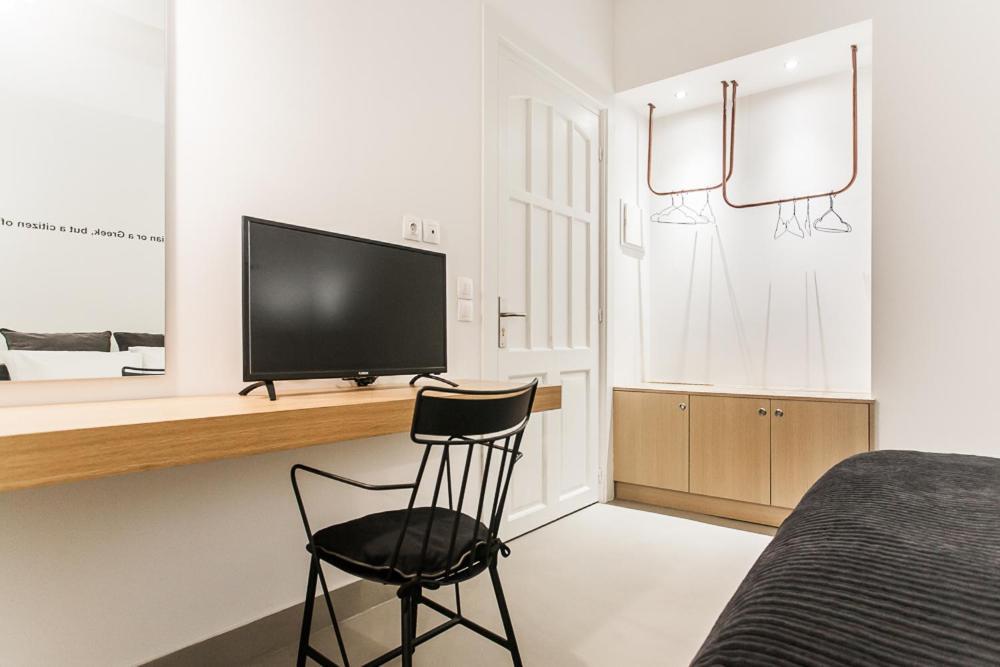 Monastiraki Suites By Livin Urbban Athens Exterior photo